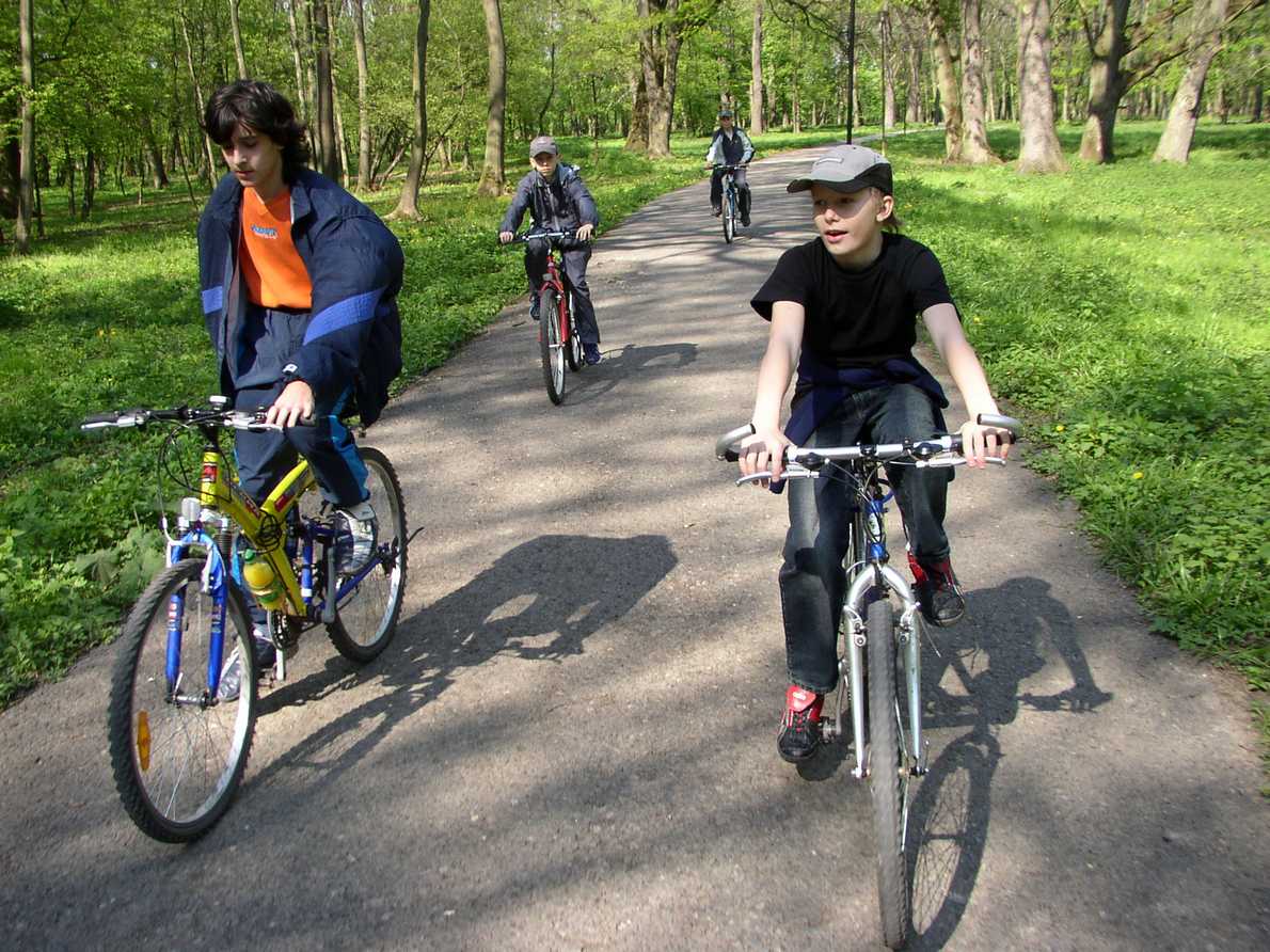 007.Jarná vychádzka na bicykloch - 30.4.2005_tn